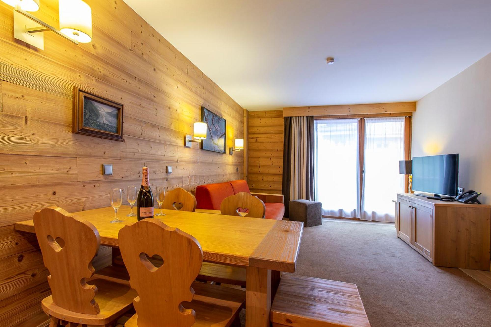 Residence Les Chalets Du Forum - Courchevel 1850 Exterior photo