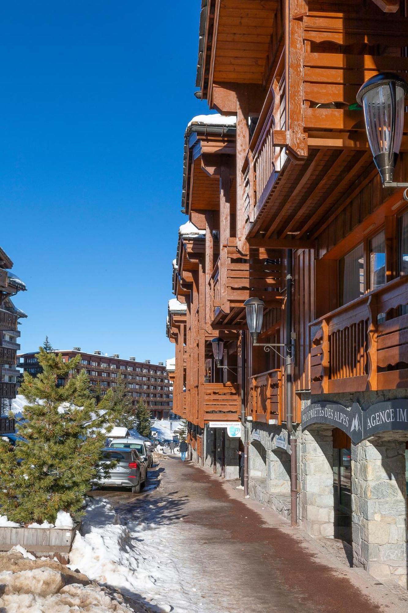 Residence Les Chalets Du Forum - Courchevel 1850 Exterior photo